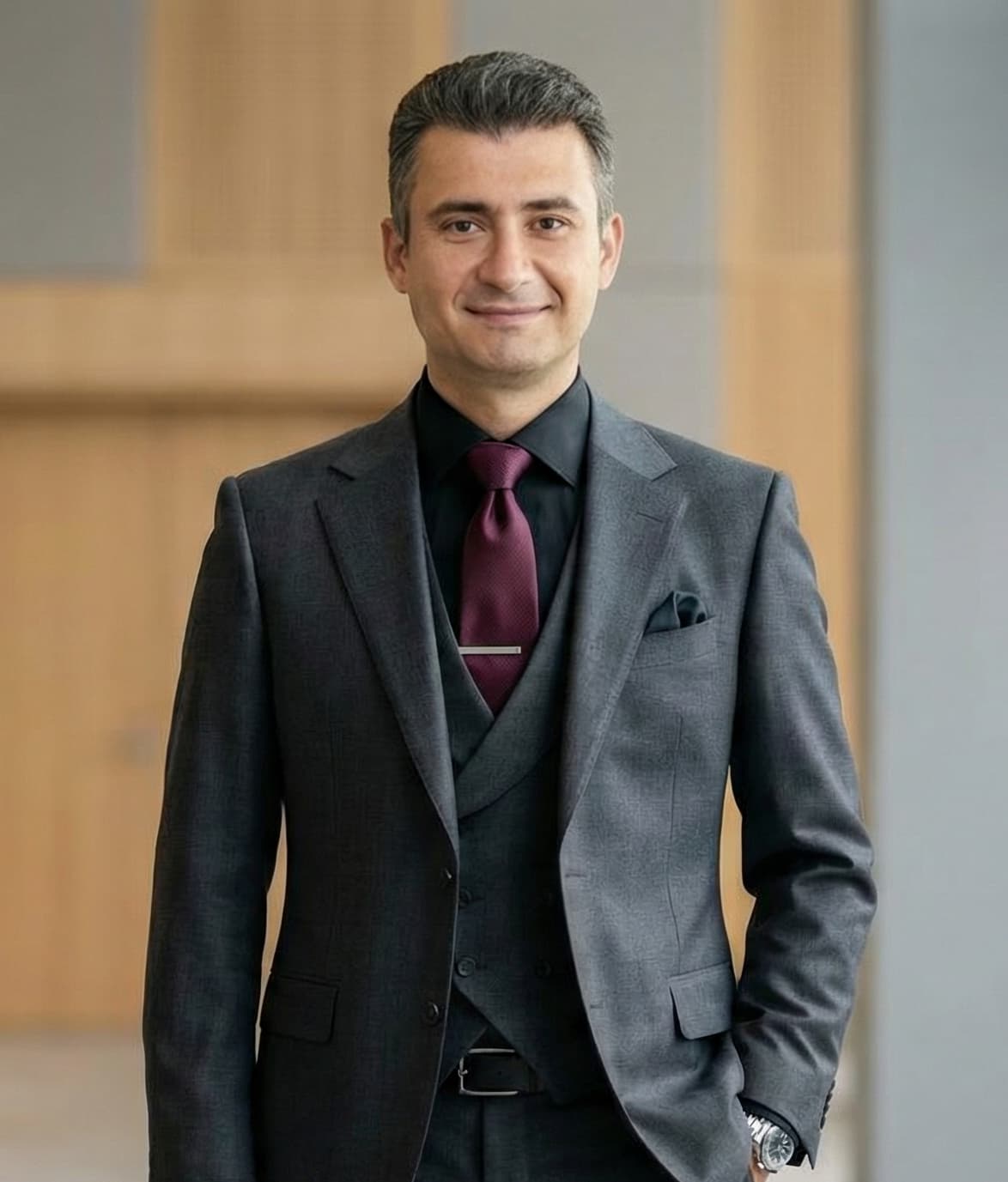 Dr. Victor Titirez